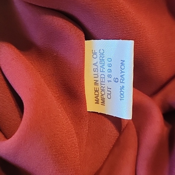 Harold's skirt fully lined - Picture 6 of 6